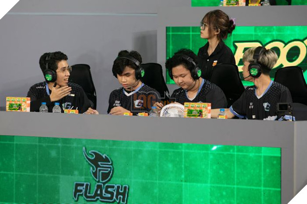 Toàn cảnh ngày thi đấu thứ ba Chung kết Yomost VFL Summer 2023 - chế độ Sinh Tồn 15