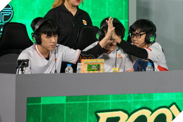 Toàn cảnh ngày thi đấu thứ ba Chung kết Yomost VFL Summer 2023 - chế độ Sinh Tồn 16