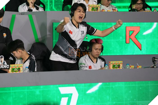 Toàn cảnh ngày thi đấu thứ ba Chung kết Yomost VFL Summer 2023 - chế độ Sinh Tồn 17