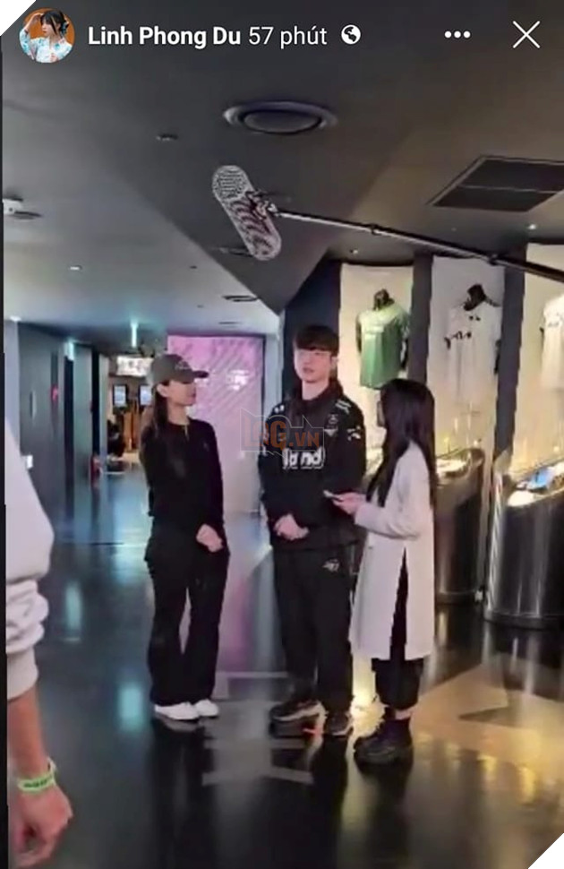 LMHT: Remind và những khó khăn của nữ MC xinh đẹp khi tác nghiệp tại Hàn Quốc