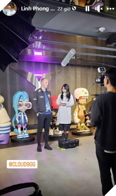 LMHT: Remind và những khó khăn của nữ MC xinh đẹp khi tác nghiệp tại Hàn Quốc