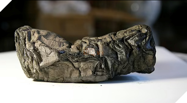 Sử dụng Ai đọc chữ trên cuộn giấy 2.000 năm tuổi bị thiêu rụi, giải mã những bí ẩn về người cổ đại