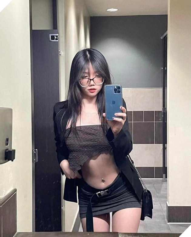 Cộng đồng LMHT Việt xôn xao trước hình ảnh Dì Mai Pro Max