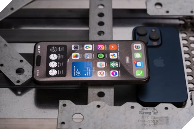 Apple phát hành iOS 17.1 với loạt cải tiến và sửa lỗi "cháy màn hình" trên iPhone 15