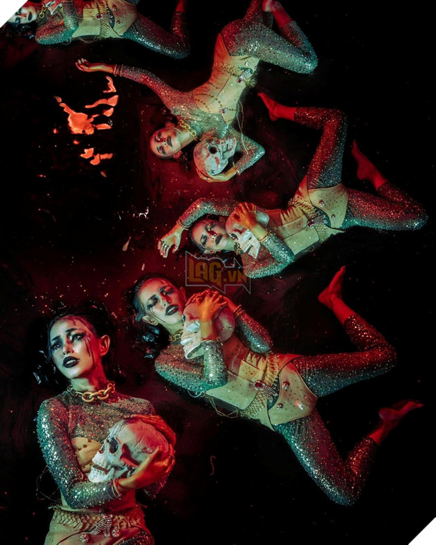 Châu bùi cosplay Golden Woman trong series Love, Death & Robots đầy ấn tượng 6