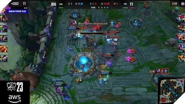 LMHT: Pha xử lý Azir của Faker được cộng đồng yêu cầu đưa vào sách giáo khoa vì quá đỉnh