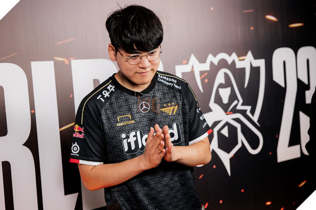 LMHT: Gumayusi tự tin bản thân vẫn còn bài tẩy để sử dụng tại Chung kết của CKTG 2023