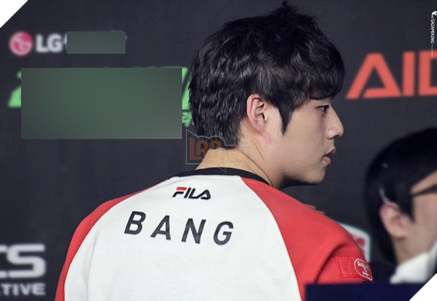 LMHT: Bị ngó lơ khi nhắc đến những Xạ thủ Huyền thoại, vợ sắp cưới của Bang bất bình lên tiếng