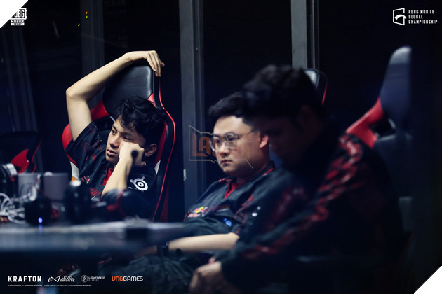 Đại diện Việt Nam hoá khổng lồ, tiến thẳng đến Last Chance của giải vô địch PUBG Mobile Thế giới 4