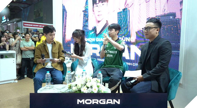 LMHT: Fan phát hiện Scout đến Việt Nam để du lịch sau CKTG 2023