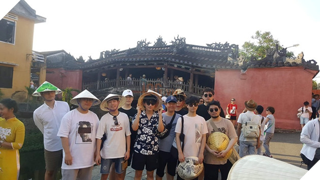 LMHT: Fan phát hiện Scout đến Việt Nam để du lịch sau CKTG 2023