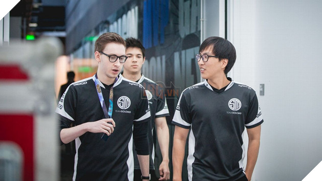 Doublelift giải nghệ