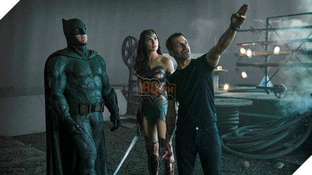 Đạo diễn Zack Snyder chính thức xác nhận Snyderverse sẽ không được hồi sinh Snyderverse.1_XKMK