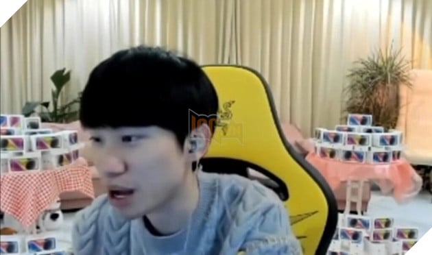 Nhà vô địch CKTG 2019 bất ngờ về bay về Hàn Quốc dài hạn