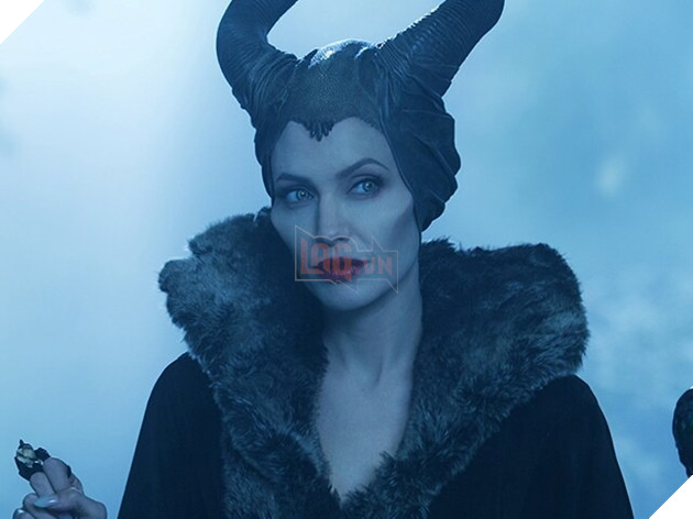 Maleficent live-action chính thức trở lại với phần phim thứ 3 cùng tiêu đề được tiết lộ Maleficent_LPVZ