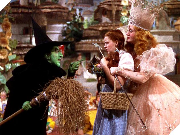  Wizard Of Oz 2 đã được phát triển kịch bản và đạo diễn Lindsey Anderson Beer mong chờ ngày thực hiện 3