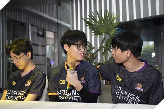 Vikings Esports chính thức ra mắt đội hình hoàn chỉnh, sẵn sàng cho VCS Mùa Xuân 2024 11