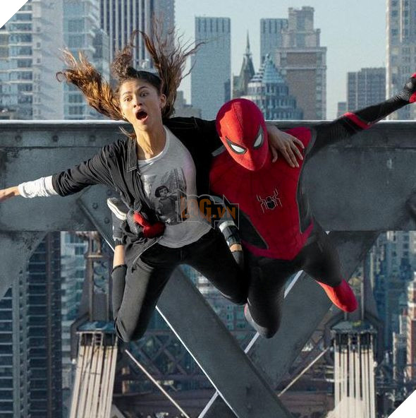 Tom Holland có chia sẻ thú vị về phim MCU mà anh ấy thích khi xem cùng và Zendaya 3