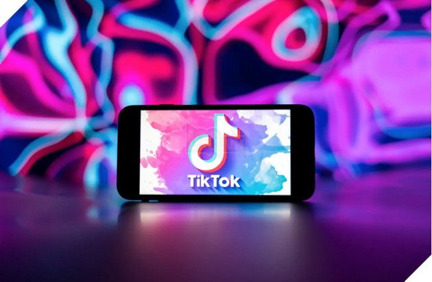 TikTok thử nghiệm chế độ xoay toàn màn hình, cạnh tranh với YouTube