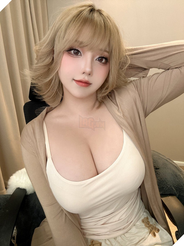 CĐM ngỡ ngàng với loạt ảnh cosplay ‘ấn tượng’ của cosplayer 2k1! 4