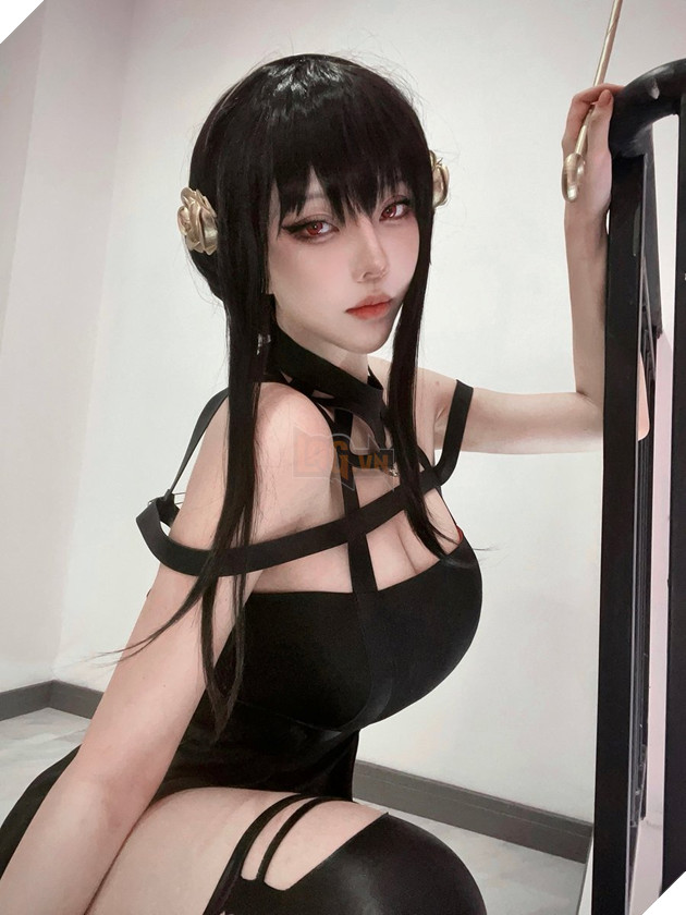 CĐM ngỡ ngàng với loạt ảnh cosplay ‘ấn tượng’ của cosplayer 2k1! 9