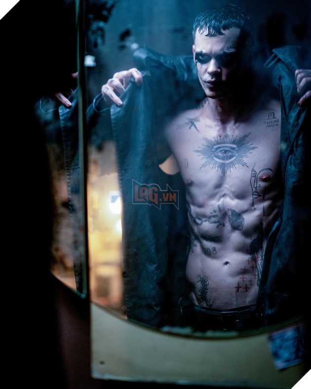 Bản Làm Lại The Crow Tiết Lộ Cái Nhìn Đầu Tiên Về Phim Với Eric Draven Của Bill Skarsgård  3