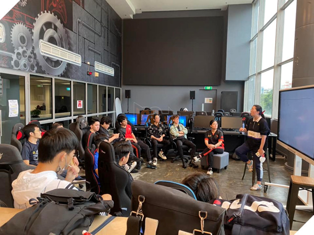 Team Flash hợp tác cùng Gen.G Global Academy tổ chức khóa đào tạo LMHT chuyên nghiệp đầu tiên tại Việt Nam 2