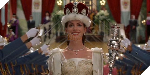 Anne Hathaway Chia Sẻ Phần 3 Của The Princess Diaries Vẫn Đang Được Phát Triển