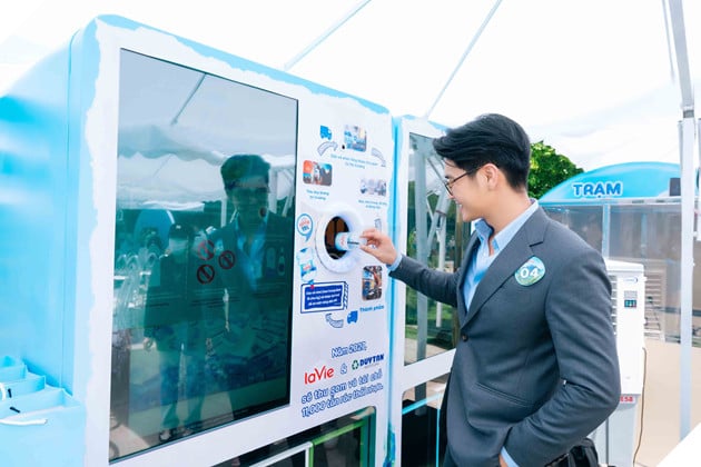 Cùng La Vie Trải Nghiệm Chút Yên Từ Thiên Nhiên Dành Cho Các bạn Trẻ Tại Phố Đi Bộ Nguyễn Huệ 2