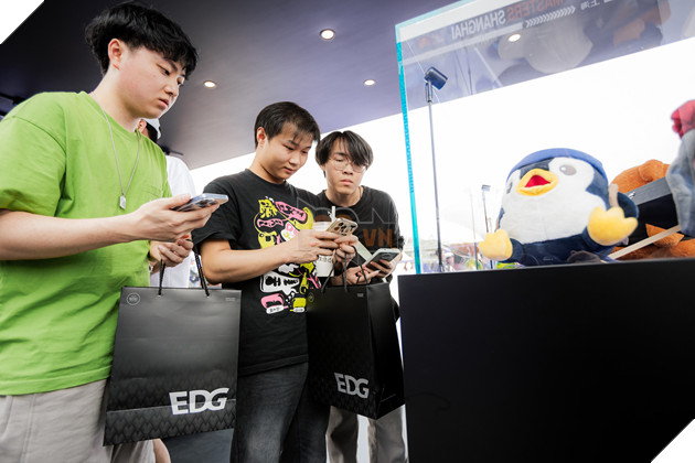 Toàn Cảnh VCT Masters Shanghai 2024 Thu Hút Hàng Trăm Ngàn Khán Giả Đến Với Thượng Hải 13