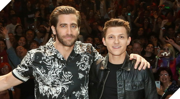 Tom Holland Kể Chuyện Đi Lại Khó Khăn Sau Buổi Tập Luyện Với Jake Gyllenhaal