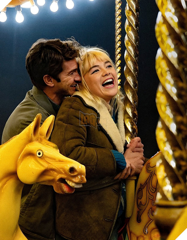 Đóng Chính Trong Phim Mới Cặp Sao Florence Pugh Và Andrew Garfield Bị 1 Chú Ngựa Chiếm Spotlight 3