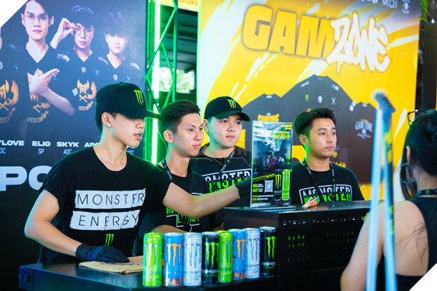 Vikings Esports Chính Thức Đoạt Tấm Vé Cuối Cùng Đến CKTG 2024 Với Hàng Ngàn Khán Giả Cổ Vũ 33