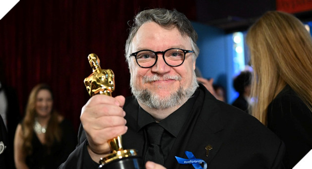 Guillermo del Toro Và Sở Thích Cư Trú Tại Những Căn Phòng Khách Sạn Ma Ám