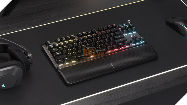 CORSAIR trình làng bàn phím gaming K70 CORE TKL Series với công tắc MLX Red v2 phiên bản mới