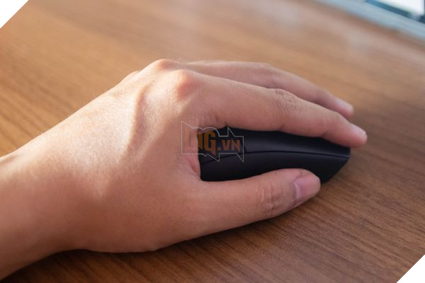 Trên tay Corsair M55 Wireless, chuột gaming phân khúc thấp nhưng hiệu năng cao 14