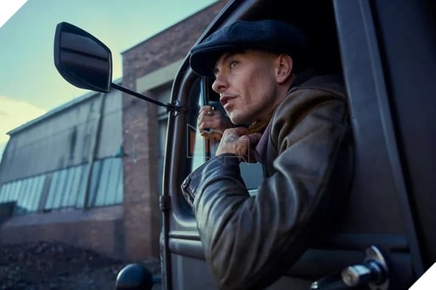 Netflix Tung Hình Ảnh Mới Của Sao Nam Barry Keoghan Trong Phim Peaky Blinders 2