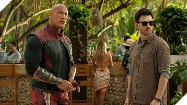 Phim Red One Của Dwayne Johnson Và Chris Evans Nhận Những Đánh Giá Đầu Tiên 2