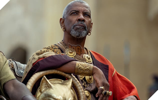 Nam Diễn Viên Denzel Washington Nói Về Nụ Hôn Đồng Giới Trong Bom Tấn Gladiator II 2