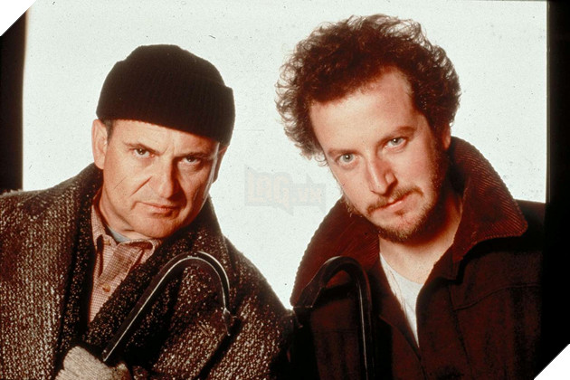 Diễn Viên Macaulay Culkin Từng Bị Joe Pesci Cắn Ngón Tay Trong Khi Đóng Phim Home Alone 2