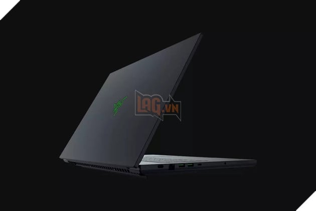 Razer ra mắt Blade 18 mới: Laptop chơi game mạnh mẽ với màn hình chế độ kép độc đáo 4