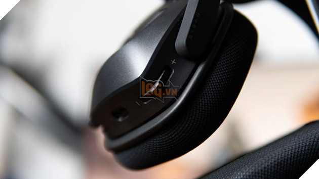 Trải nghiệm Corsair Void Wireless V2: Tai nghe gaming tầm trung đáng giá nhất 2025? 11