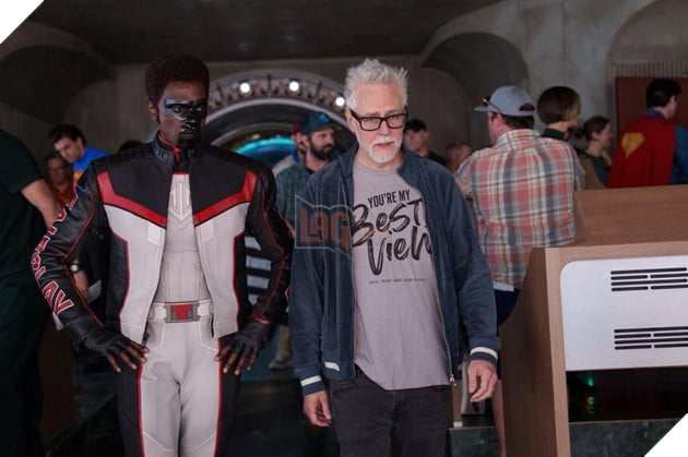 Đạo Diễn James Gunn Giới Thiệu Hình Ảnh Mới Của Nhân Vật Phụ Terrific Trong Phim Superman