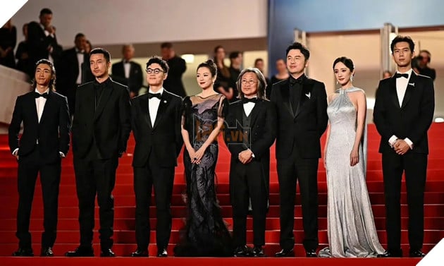  Đoàn làm phim gây chú ý khi xuất hiện trong Liên hoan phim Cannes.