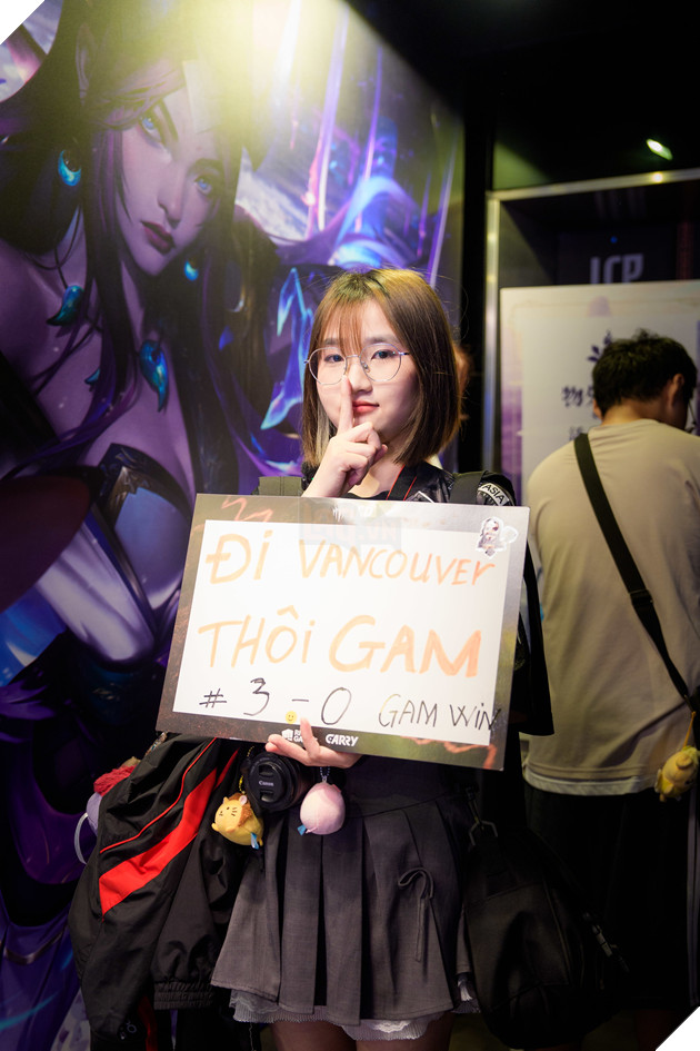 Huyền Trang gửi lời động viên đến GAM Esports và Kiaya