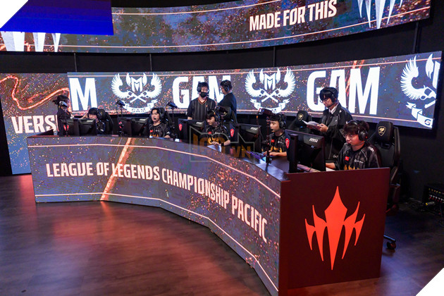 Dàn trang thiết bị được đầu tư đảm bảo tiêu chuẩn eSports