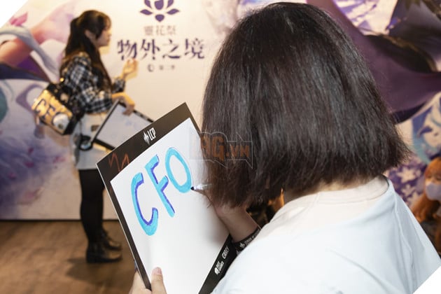 Người Hâm Mộ Tưng Bừng Chào Đón Trận Chung Kết Tổng LCP 2025 Giai Đoạn Giữa Mùa 6