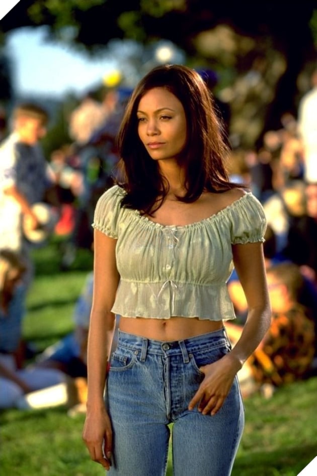 Vai diễn siêu trộm Nyah của Thandie Newton xuất hiện trong Mission: Impossible 2 và từng phát sinh tình cảm với Ethan Hunt.