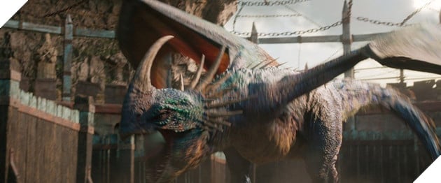 Deadly Nadder phiên bản live-action được tái hiện cơ bắp hơn so với nguyên tác.