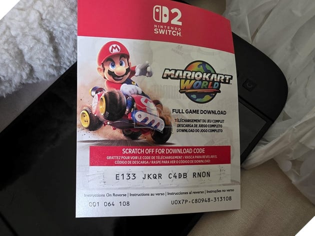 Ngoại trừ code Mario Kart World đã dùng, chiếc Switch 2 này gần như mới cáu